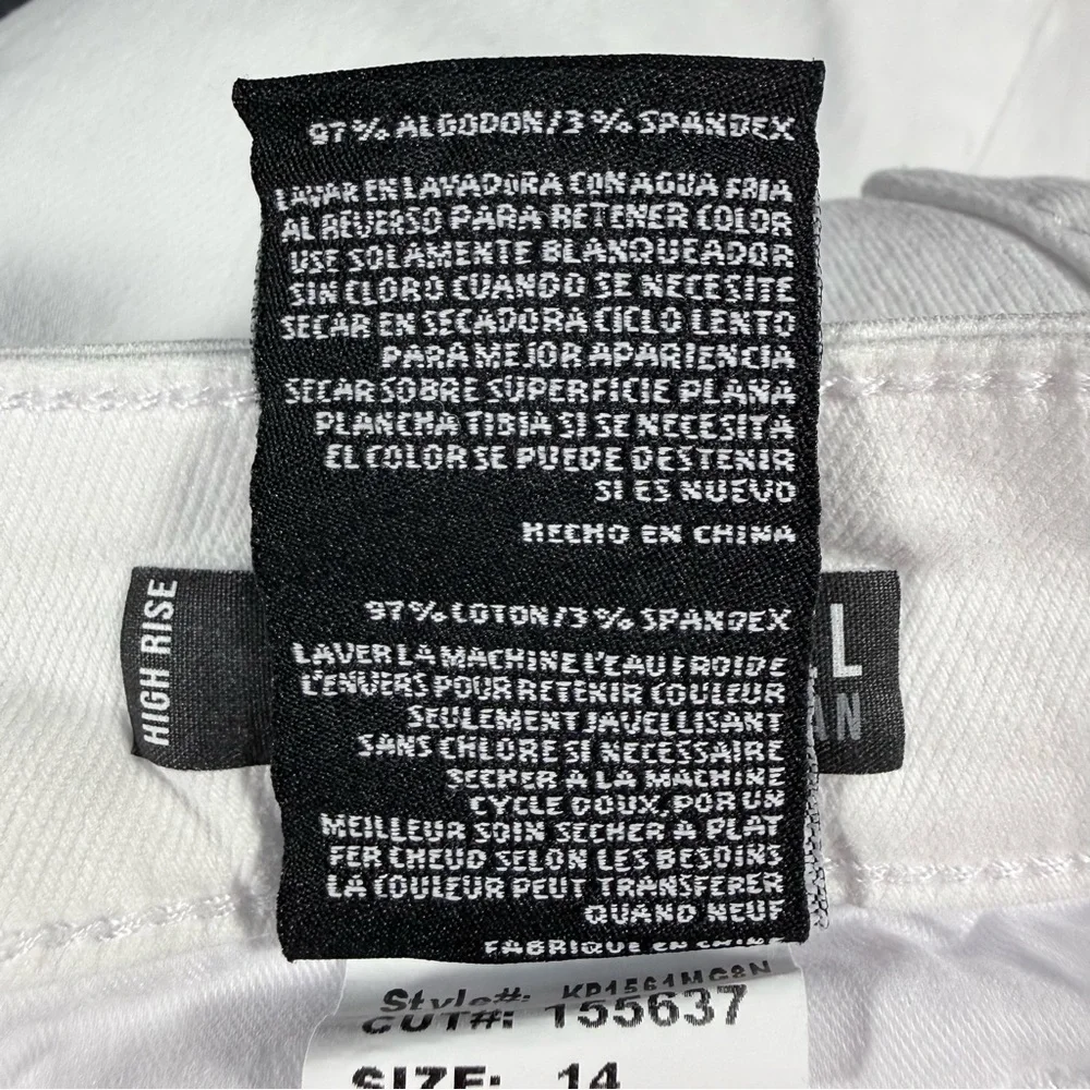 Kut from the Kloth Rachael Fab Ab Optic White Straight leg Jeans - Picture 8 of 11